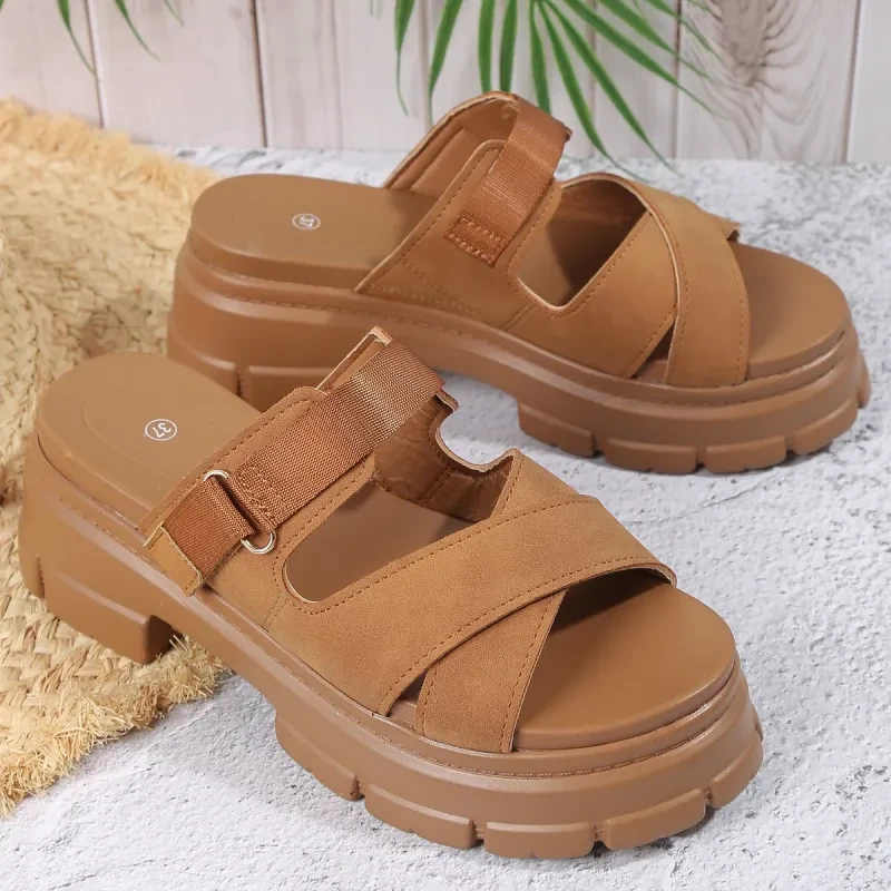Women's Fashion Outer Wear Thick Bottom Beach Slippers