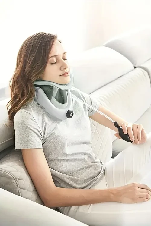 ADJUSTABLE NECK TRACTION DEVICE WITH ERGONOMIC AIRBAG SUPPORT