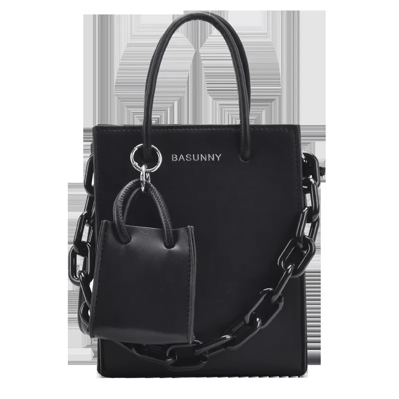 Simple Large-Capacity Thick Chain Shoulder Bag