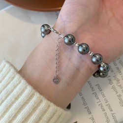 Elegant Grey Pearl Bead Bracelet