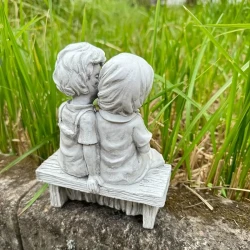 Boy and Girl Couple Garden Statue - Resin Outdoor Ornament for Courtyard and Garden Decor