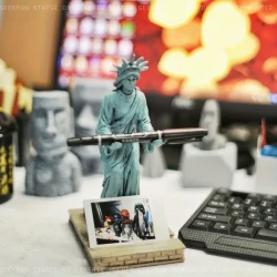 Liberty Goddess Statue Pen Holder - Creative Desk Organizer