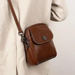 Women's Vintage Style Leather Crossbody Bag