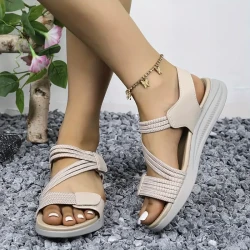 Summer New Fashion Versatile Lightweight Flat Sandals for Women.