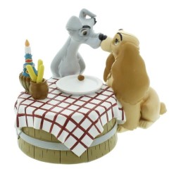 Lady & The Tramp Picnic Table 'Love' Figurine