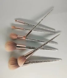 eye shadow and blush makeup tools with diamond handle