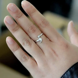 Simple Fashion Inspiration Ring Creative Semicolon Design Women Men Wave Ring