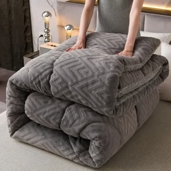 1pc Embossed Velvet Winter Comforter – Ultra-Soft, Warm & Lightweight All-Season Blanket