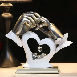 Hand Heart-shaped Crystal Figurines Home Decor