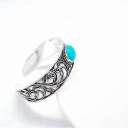 Inlaid Retro Turquoise Open-ended Bracelet