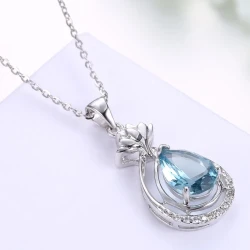 Stylish Water Drop Pendant Women's Necklace