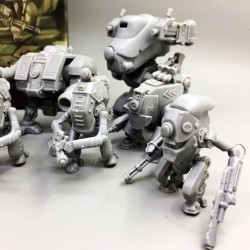 Bare parts suit of military mecha model