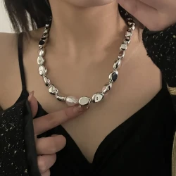 Irregular Pearl Stitching Necklace Lock Women