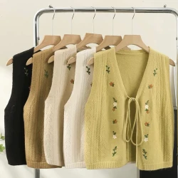 Embroidered Knit Vest Women Embodiery Vest Outer Women Top OuterMX782