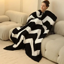 Luxurious Black And White Wave Pattern Throw Blanket