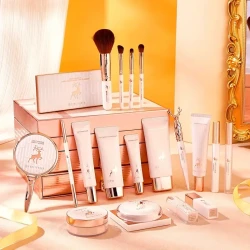 20pcs True Love Deer Gift Set: Nude Orange Lipstick, Ivory BB Cream & Concealer, 9-Color Eyeshadow Palette, Liquid Eyeliner Pen, Dual-Ended Brow Pencil, Mascara, Makeup Brushes (4), Prep Serum, Hand & Lip Balm, Sleep Mask with HD Mirror, Heart Greeting Ca