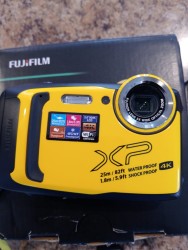 Fujifilm XP140 Waterproof 25m 16Mb sensor- 5x optical zoom EIS Camera