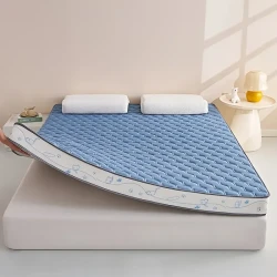 Upgrade to a Three-Dimensional Latex Foam Mattress - Featuring High-Density Support, Excellent Breathability, Suitable for All Sleeping Positions, Ensuring a Quality Sleep Experience.