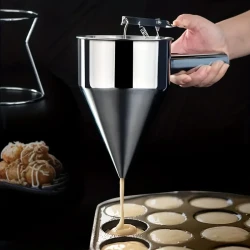 Milaya 1.2L Stainless Steel Batter Separator with Stand